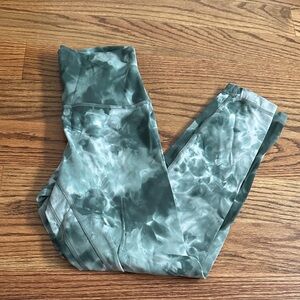 Lululemon Womens Green Align Leggings size 6